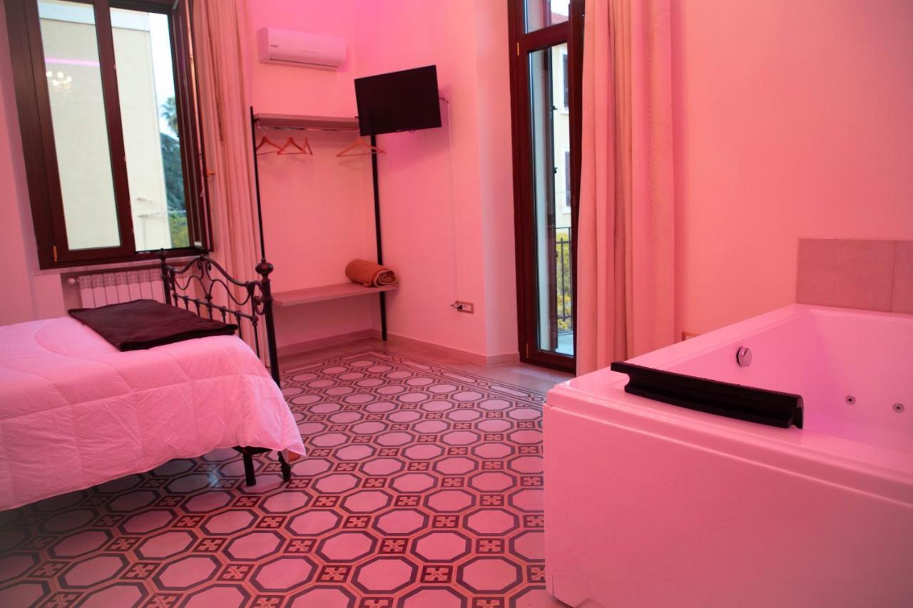 Il Palazzo - Luxury Home & Event Козенца Екстер'єр фото